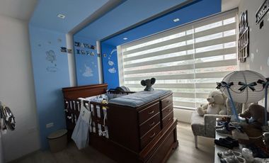 HERMOSA CASA DE VENTA POR HILACRIL PLAZA TUMBACO!