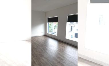 BRAND NEW 2-STOREY, 5-BEDROOM HOUSE WITH PARKING FOR RENT IN MERVILLE