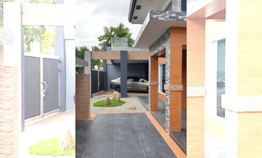 BRAND NEW 2-STOREY, 5-BEDROOM HOUSE WITH PARKING FOR RENT IN MERVILLE
