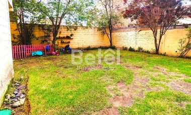 Casa en Venta - Ricaurte en avenida principal