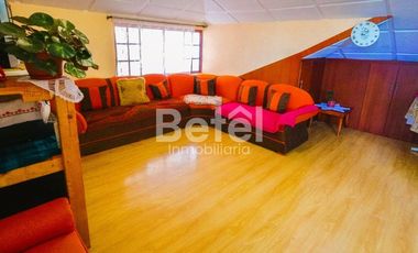 Casa en Venta - Ricaurte en avenida principal