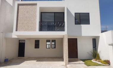 CASA EN VENTA NUEVA ZEREZOTLA, SAN PEDRO CHOLULA DENTRO DE FRACC.
