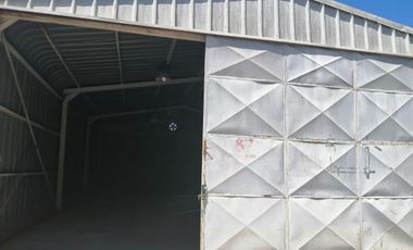 Excelente Galpon al lado Vega Monumental