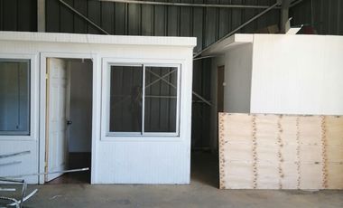 Excelente Galpon al lado Vega Monumental