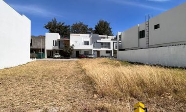 TERRENO EN VENTA  DENTRO DE COTO EN VALLE IMPERIAL, ZAPOPAN JALISCO.
