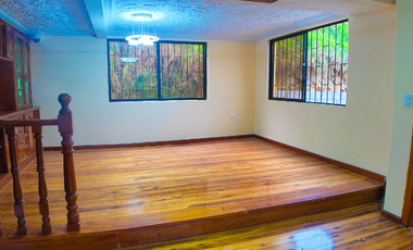 Casa con terreno de venta en Paute, Sector Parroquia Dug Dug