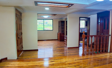 Casa con terreno de venta en Paute, Sector Parroquia Dug Dug