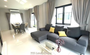 For rent, 2-story detached house, 3 bedrooms, Centro Bangna, new project, very good location. Near Mega Bangna and international schools.