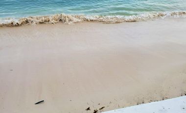 SOBRE LA PLAYA Casa y terreno en Puerto Morelos