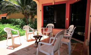 SOBRE LA PLAYA Casa y terreno en Puerto Morelos