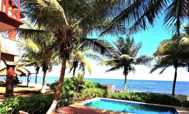 SOBRE LA PLAYA Casa y terreno en Puerto Morelos