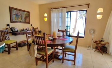 SOBRE LA PLAYA Casa y terreno en Puerto Morelos