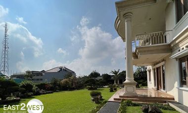 Dijual Rumah Villa di Puncak Gadog Bogor Jawa Barat Luas Nyaman Lokasi Bagus Strategis