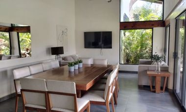 Amplia y moderna casa en venta en Lomas de Cuernavaca, Temixco