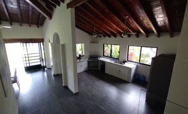 Amplia y moderna casa en venta en Lomas de Cuernavaca, Temixco
