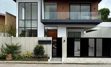 BF Homes 5 Bedroom House and Lot near Aguirre St Parañaque City