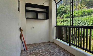 3 Storey House and Lot with 4 Bedrooms for Sale in Camp 7, Baguio City