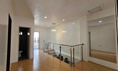 3 Storey House and Lot with 4 Bedrooms for Sale in Camp 7, Baguio City