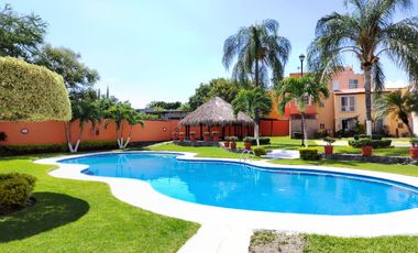 CASA EN VENTA VILLAS DEL SEMINARIO ALBERCA CLIMATIZADA TEZOYUCA