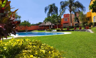 CASA EN VENTA VILLAS DEL SEMINARIO ALBERCA CLIMATIZADA TEZOYUCA