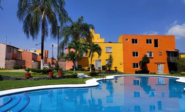 CASA EN VENTA VILLAS DEL SEMINARIO ALBERCA CLIMATIZADA TEZOYUCA