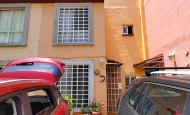 CASA EN VENTA VILLAS DEL SEMINARIO ALBERCA CLIMATIZADA TEZOYUCA