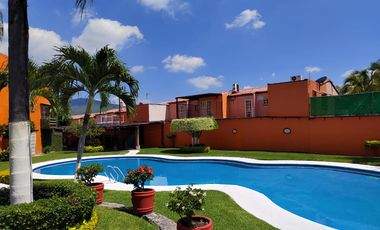 CASA EN VENTA VILLAS DEL SEMINARIO ALBERCA CLIMATIZADA TEZOYUCA