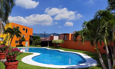 CASA EN VENTA VILLAS DEL SEMINARIO ALBERCA CLIMATIZADA TEZOYUCA