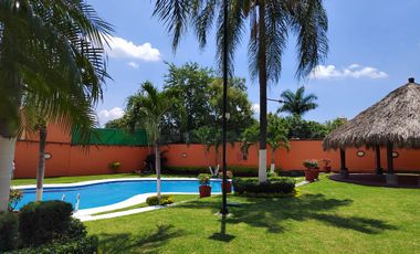 CASA EN VENTA VILLAS DEL SEMINARIO ALBERCA CLIMATIZADA TEZOYUCA