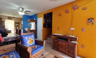 CASA EN VENTA VILLAS DEL SEMINARIO ALBERCA CLIMATIZADA TEZOYUCA