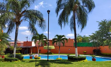 CASA EN VENTA VILLAS DEL SEMINARIO ALBERCA CLIMATIZADA TEZOYUCA