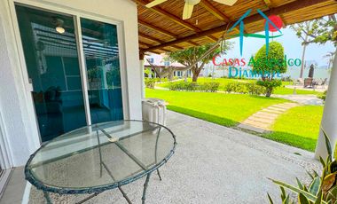 Casa en condominio con club de playa y cancha de tenis. Terraza con salida a la alberca del cúster