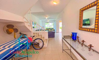 Casa en condominio con club de playa y cancha de tenis. Terraza con salida a la alberca del cúster