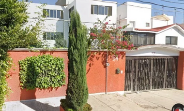 FORMIDABLE REMATE BANCARIO, HERMOSA CASA A LA VENTA EN TLALPAN