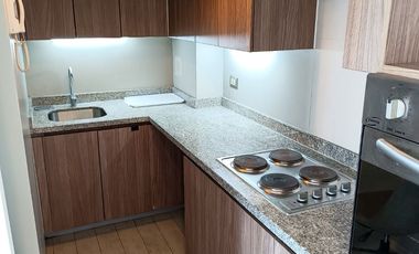 Depto. 2D-2B-Av. Independencia/Bezanilla- Metro Hospitales (con Bodega).