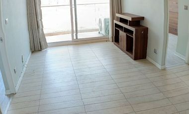 Depto. 2D-2B-Av. Independencia/Bezanilla- Metro Hospitales (con Bodega).