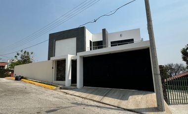 Estrena Espectacular Casa en Bellohorizonte. Burgos