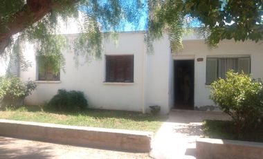 VENTA CASA 3 dormitorios en DEAN FUNES