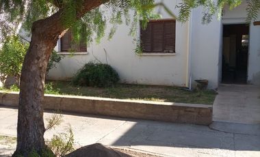 VENTA CASA 3 dormitorios en DEAN FUNES