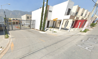 SF-  CASA EN VENTA EN BOSQUES DE LA HUASTECA