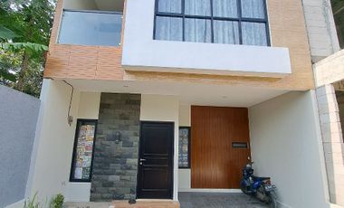 Dijual Rumah Ready Mewah Murah 2 Lantai Lubang Buaya Jakarta Timur Nego