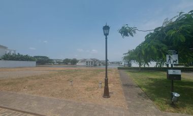 Samborondon, Venta de excelente terreno 700mts2 familiar con vista al Lago