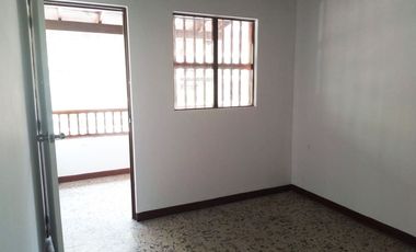 PR19183 Casa Comercial en venta en el sector Guayabal