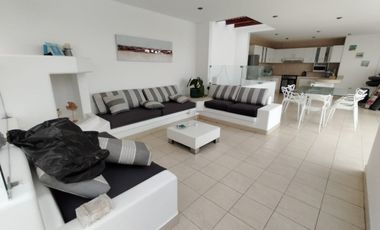 Vendo Casa De 2 Pisos -  2da Fila - Puerto Nuevo - Condominio Privado -Km 71 Panamericana Sur