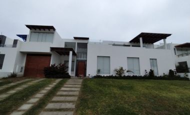 Vendo Casa De 2 Pisos -  2da Fila - Puerto Nuevo - Condominio Privado -Km 71 Panamericana Sur