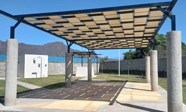 Venta de casa con alberca cerca de Tepoztlan