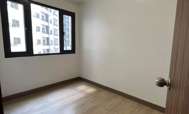 SMDC  SPRING RESIDENCES ACROSS SM BICUTAN 2br Family Suites available
