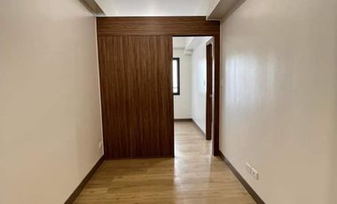 SMDC  SPRING RESIDENCES ACROSS SM BICUTAN 2br Family Suites available