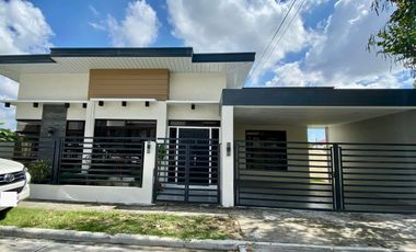 4 BEDROOMS FURNISHED HOUSE AND LOT WITH FOR SALE IN ANUNAS, ANGELES CITY PAMPANGA NEAR CLARK