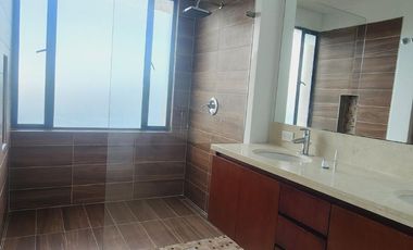 Vendo casa Chia ENCENILLOS DE SINDAMANOY, AREA 266 METROS Y LOTE 1000 METROS, 4 habitaciones  + cuarto de servicio+ estudio+sala con chimenea, cocina,
